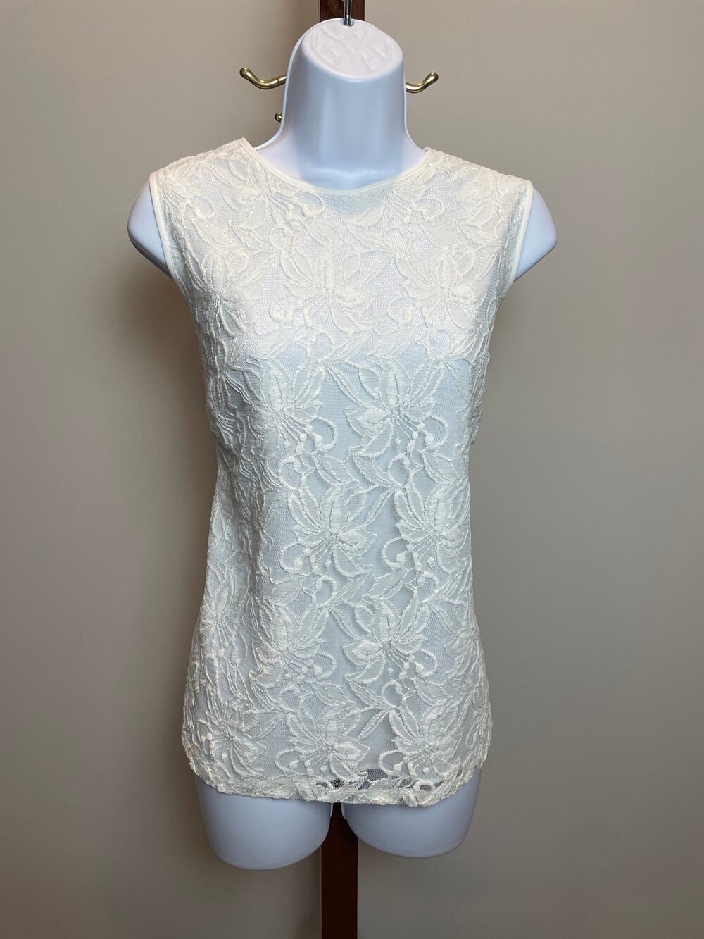 Kasper White Floral Lace Overlay Tunic Top Size L Sleeveless